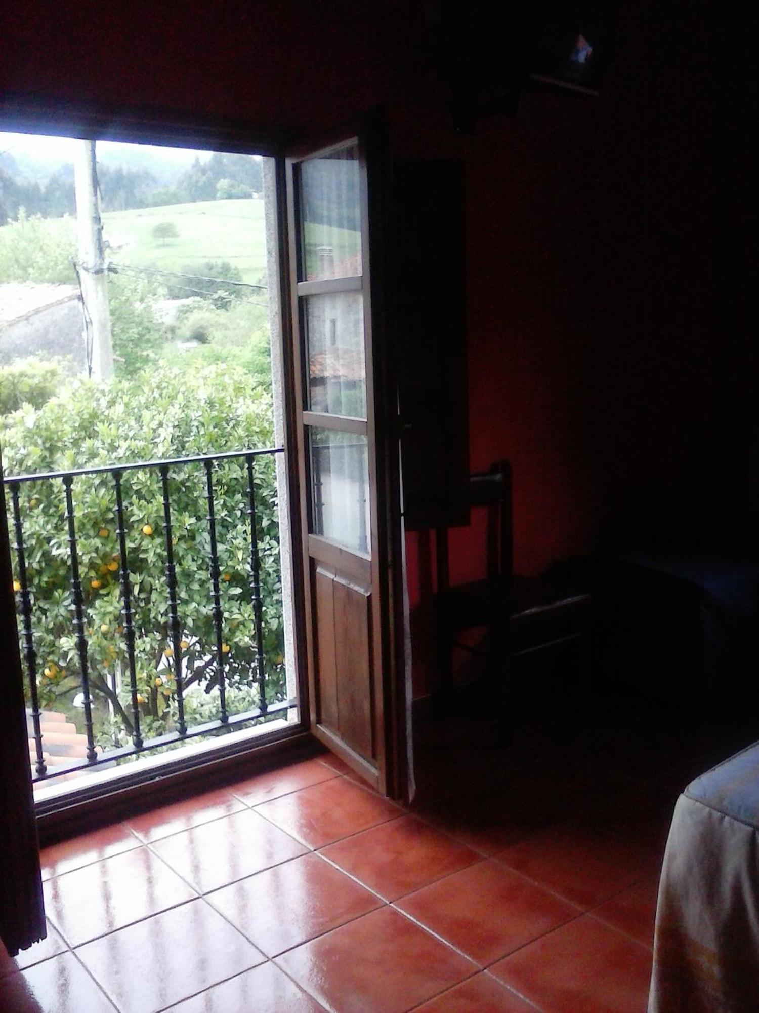 Hotel Rural La Casona Del Fraile Колунга Екстер'єр фото
