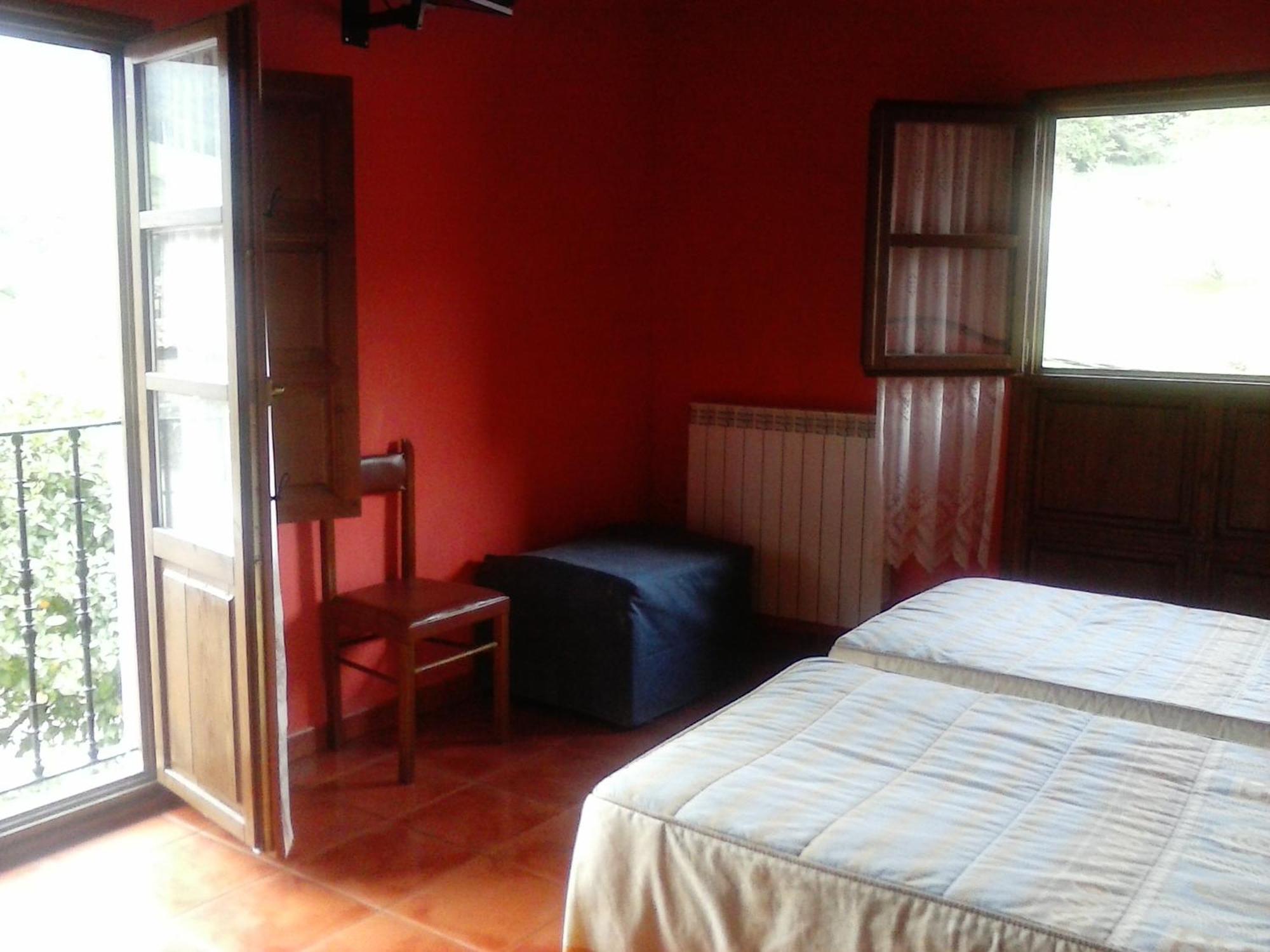 Hotel Rural La Casona Del Fraile Колунга Екстер'єр фото